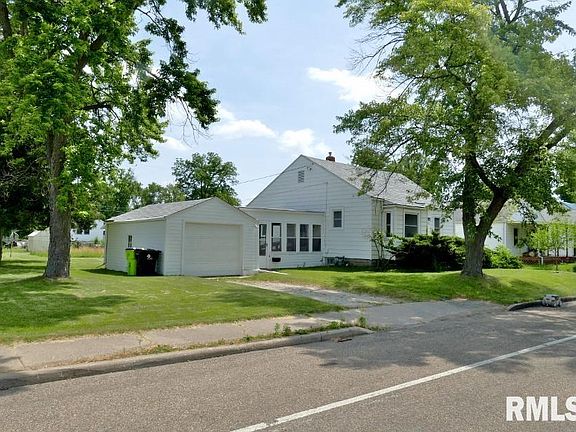 4th image of 3614 N Gale Ave