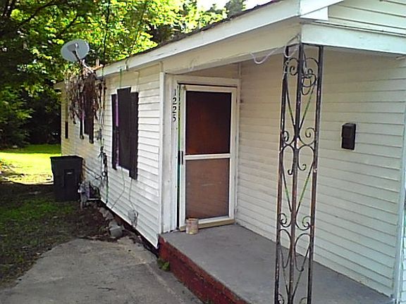 5th image of 1225 Bowmar Ave