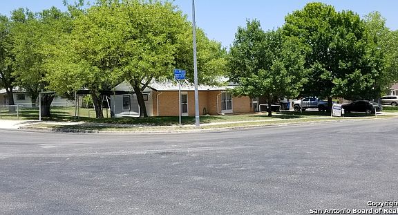 2nd image of 7215 Bellbrook Dr