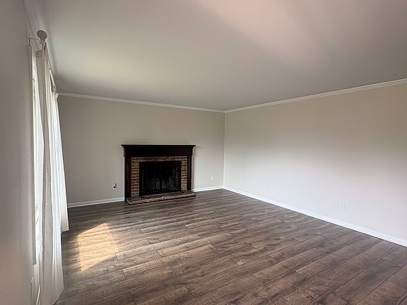 4th image of 109 Eventide Dr #B