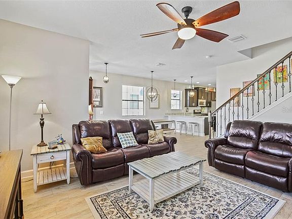 4th image of 5818 Village Center Dr