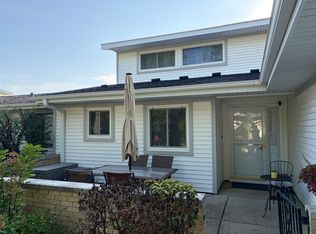 1125 Taunton Ct, Schaumburg, IL 60193