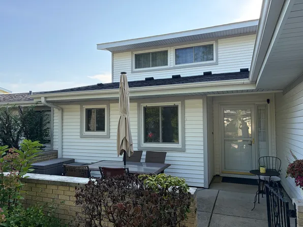 1125 Taunton Ct, Schaumburg, IL 60193