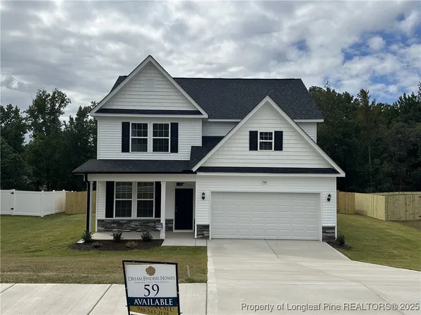 704 Southerland Peak Dr, Raeford, NC 28376