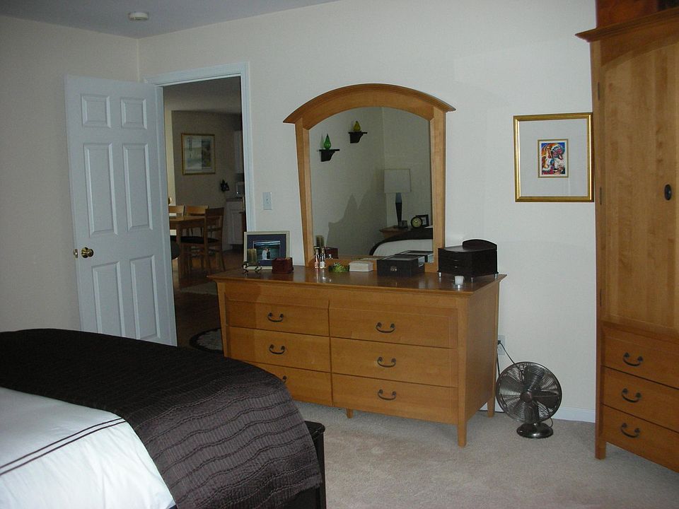 2nd image of 170 Summer St APT 7