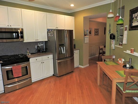 4th image of 14 Kent Dr #C0140-140