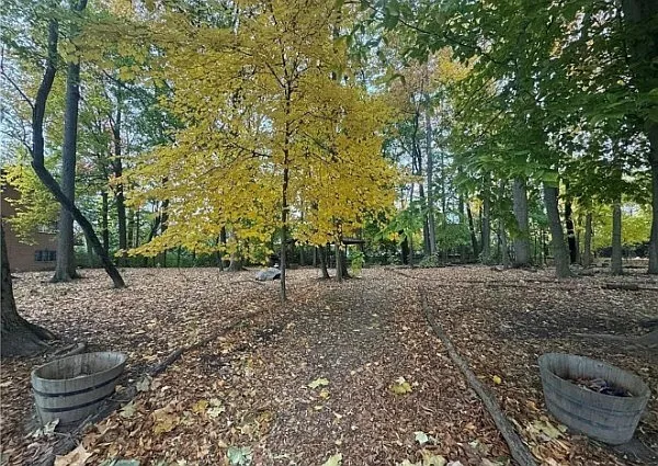 540 Heather Dr #7 — Photo 17