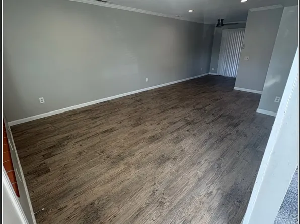 Marella Apartments, 3853 Riverside Dr #D6bb90831, Tulsa, OK 74105