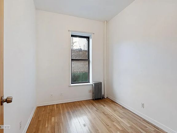 4th image of 209 21st St APT 2