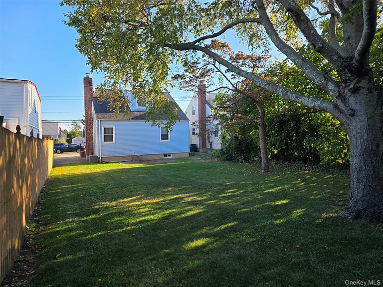 220 Raff Ave — Photo 21