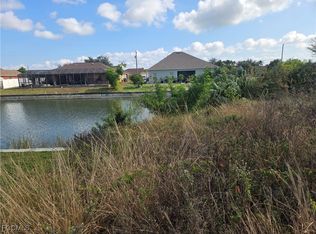 315 NE 17th Pl, Cape Coral, FL 33909