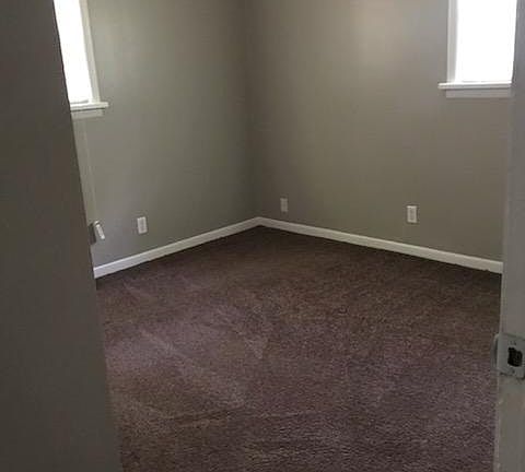4th image of 6046 E 39th St