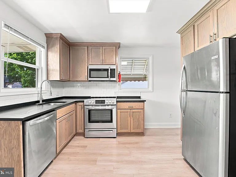 703 Media Pkwy — Photo 3