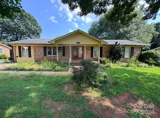 2189 Ridgewood Dr, Gastonia, NC 28054