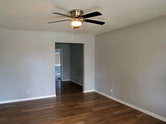 4th image of 5402 Hooper Dr