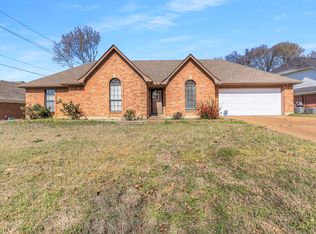 7628 Lowrance Rd, Memphis, TN 38125