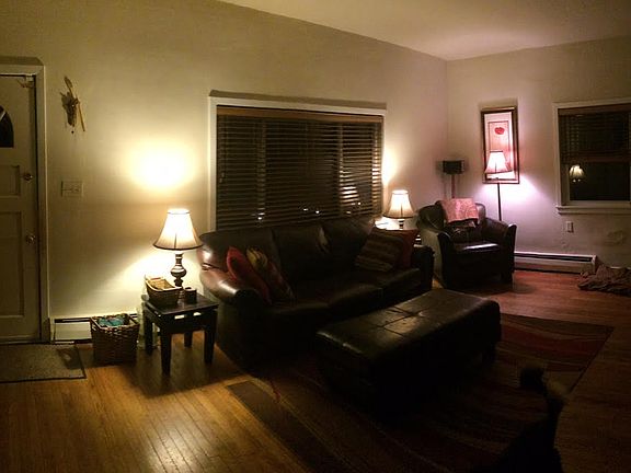 3rd image of 20 E Grant St