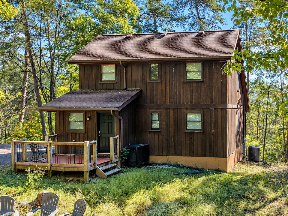 Sevierville Mid-Price Cabin Play property listing