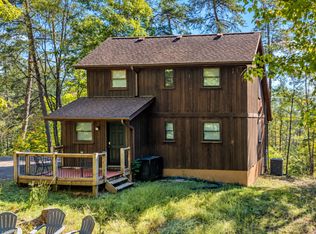 2304 Summer Ln, Sevierville, TN 37876