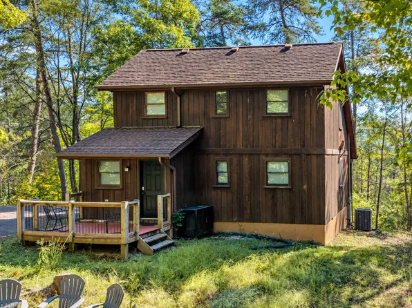 2304 Summer Ln, Sevierville, TN 37876