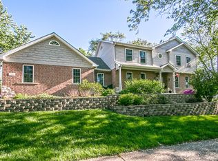 2041 Grant St, Downers Grove, IL 60515