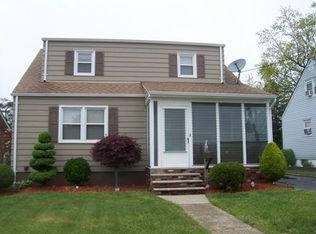 19 1st St, Sayreville, NJ 08872