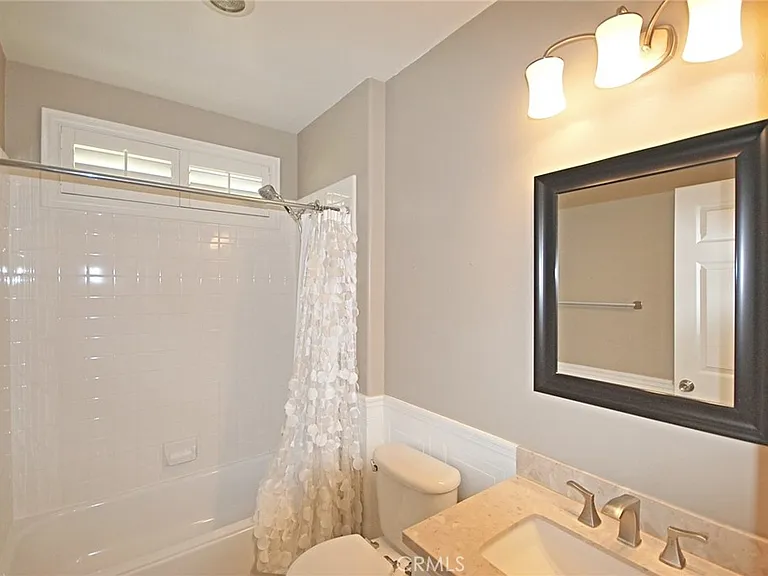 28406 Falcon Crest Dr — Photo 18
