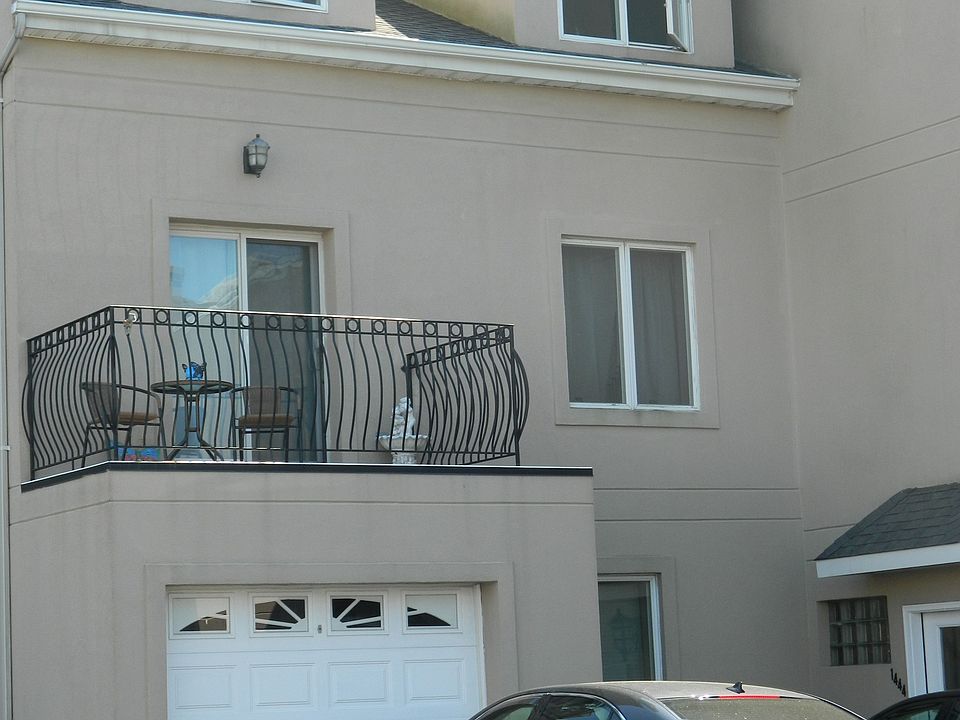 1st image of 1442-1444 Outlook Ave #2