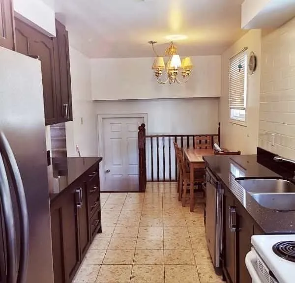62 Mentor Blvd #UPPER — Photo 1