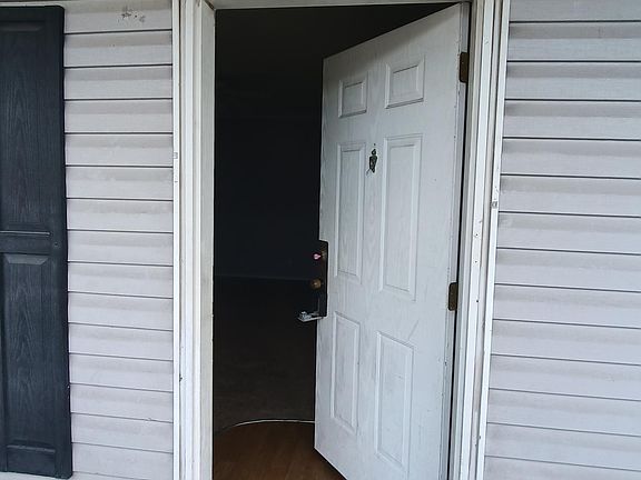 2nd image of 10019 Summerberry Ln
