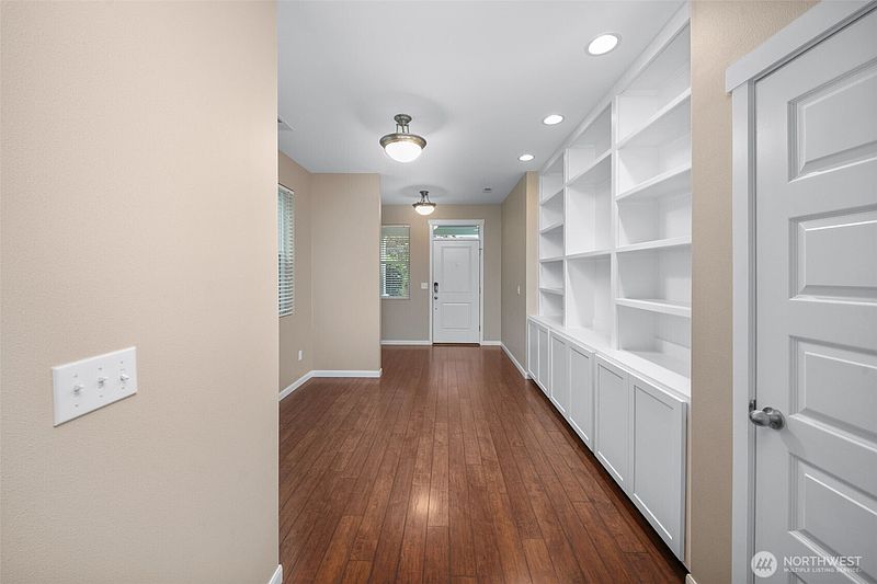 3rd image of 3952 Campus Willows Loop NE