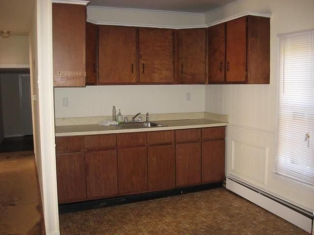 2nd image of 642 Carpenter Rd APT 5