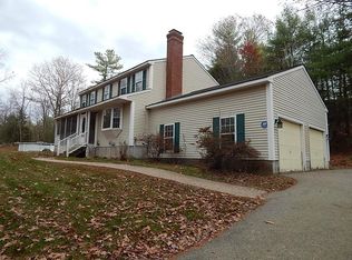 10 Geordie Ln, Hubbardston, MA 01452