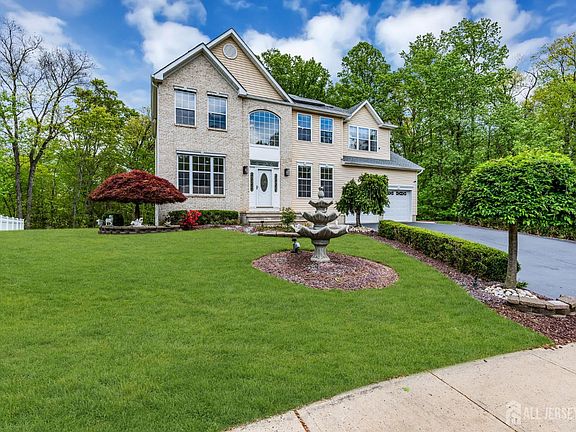 4th image of 73 Stratton Rd