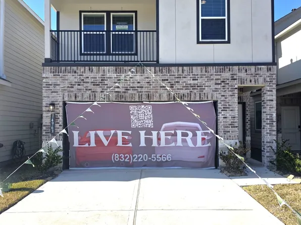 14963 Eagle Feather Dr, Houston, TX 77090