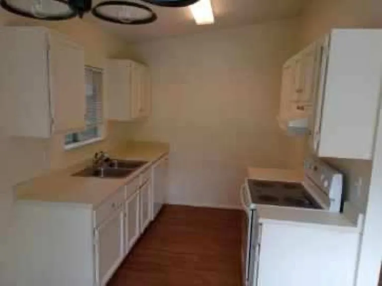9835 Meadow Way — Photo 5