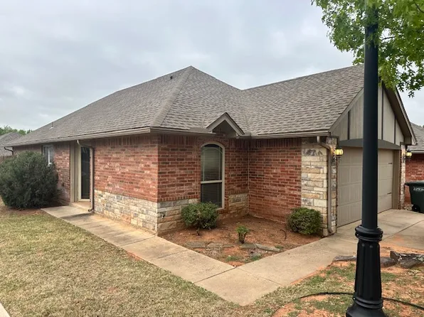2316 Golden Ln, Edmond, OK 73012