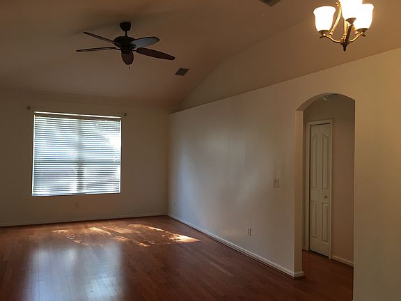 5th image of 4034 SW Haycroft St #1