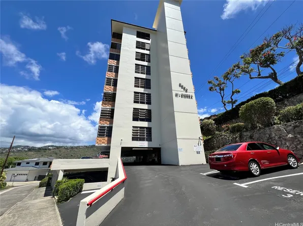3350 Sierra Dr APT 305, Honolulu, HI 96816
