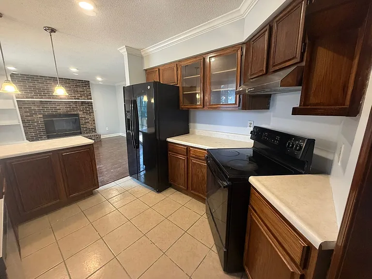 401 Dustin Dr — Photo 28