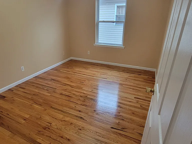 45 Aldine St — Photo 5