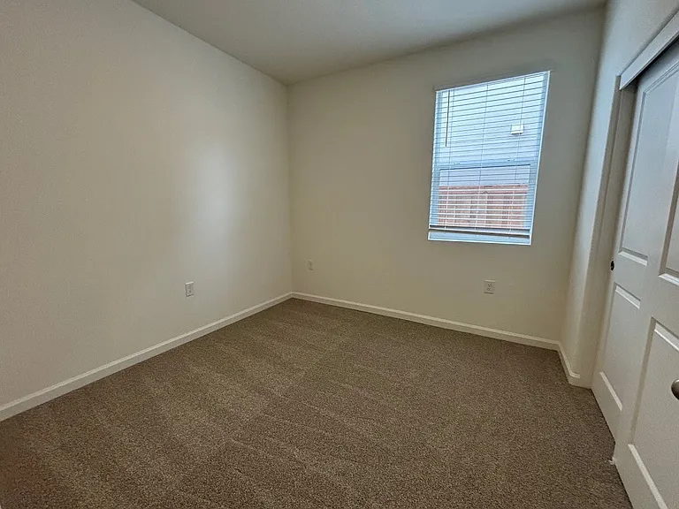476 Pismo Dr — Photo 7