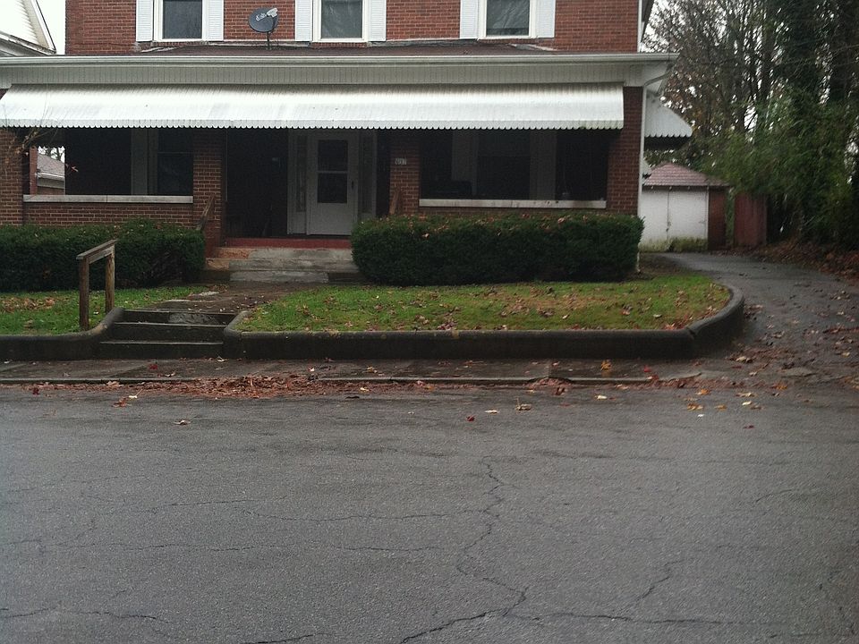 2nd image of 637 Alabama St APT 4