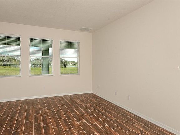 2nd image of 2774 Creekmore Ct