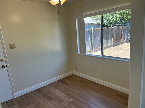 5th image of 325 E Garland Ave