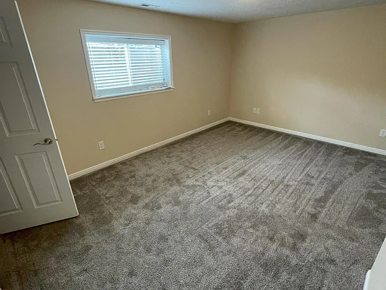 3298 E Bengal Blvd #2 — Photo 9