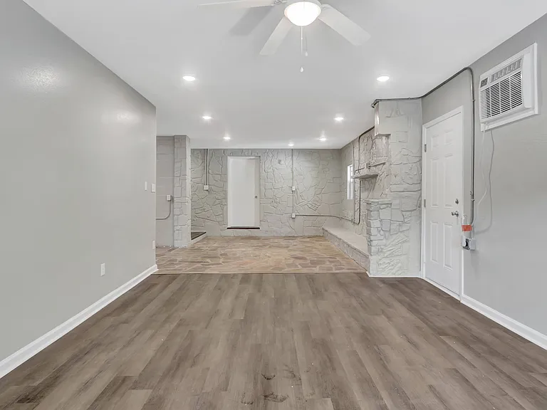 2751 Malvern Ave — Photo 15