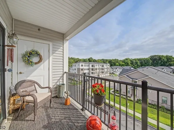 13 Whitney Ave #13, Morris Plains Boro, NJ 07950