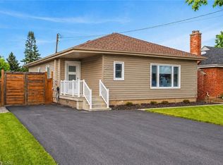 258 Sanatorium Rd, Hamilton, ON L9C 1Z9