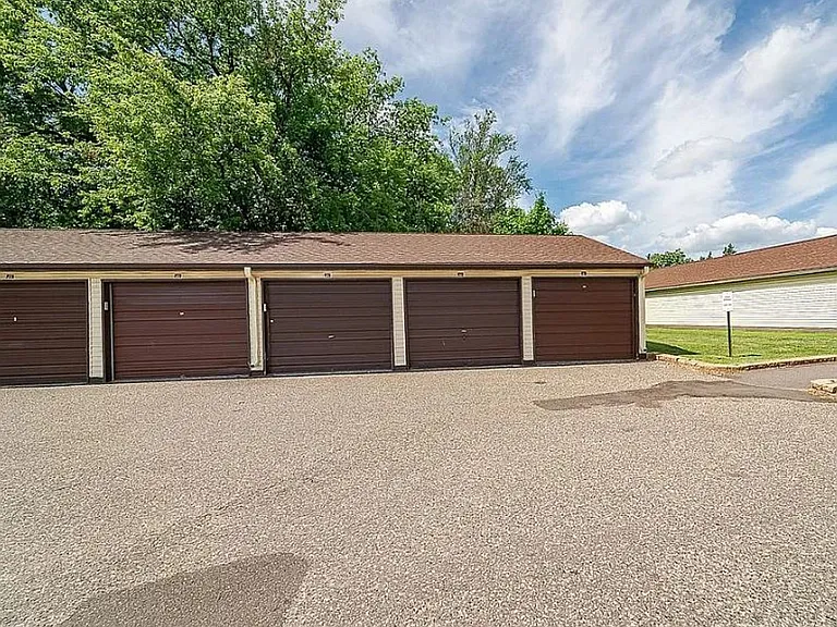 7336 72nd Ln N — Photo 18